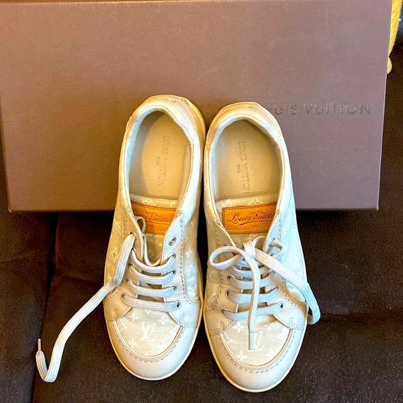 Louis Vuitton shoes - Picture 1 of 10